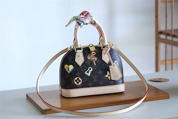 EC Fashion Lu-Vi bags - 8257