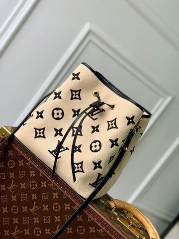 EC - LOV Women Bag - 1643