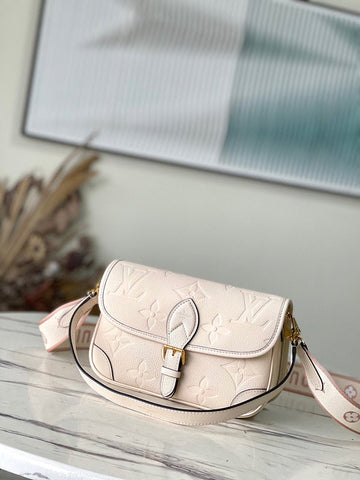Fashion Lu-Vi bags - 4148