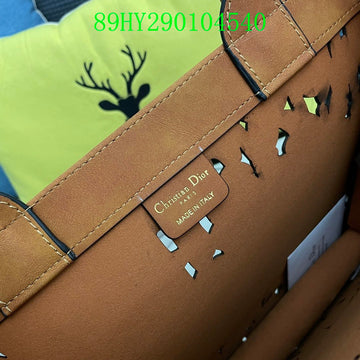 Christian Dior Luxury Bag - The Tote   320