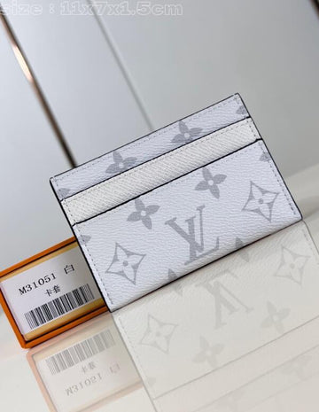 EC - LOV Bags - 323