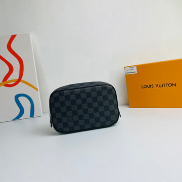 EC - LOV Wallet - 396