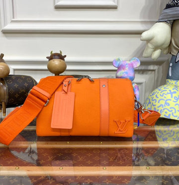 EC - LOV Bags - 980