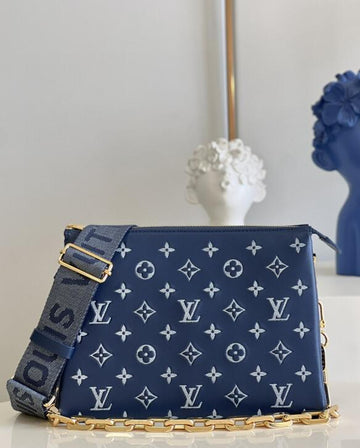 EC - LOV Bags - 1611