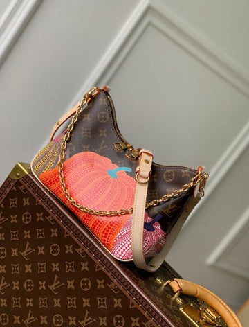 EC - LOV Bags - 1235