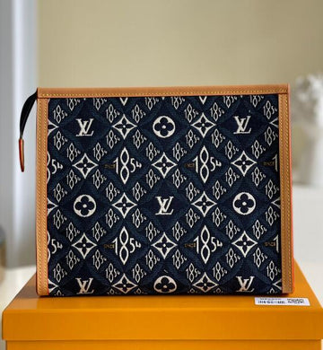 EC - LOV Bags - 2508