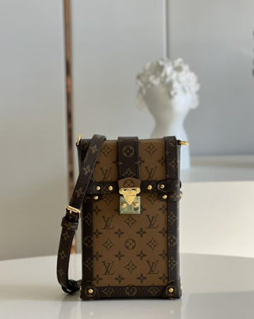 EC - LOV Bags - 1900