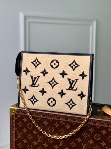 EC - LOV Bags - 1051