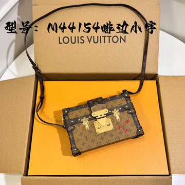 EC - LOV Women Bag - 1913