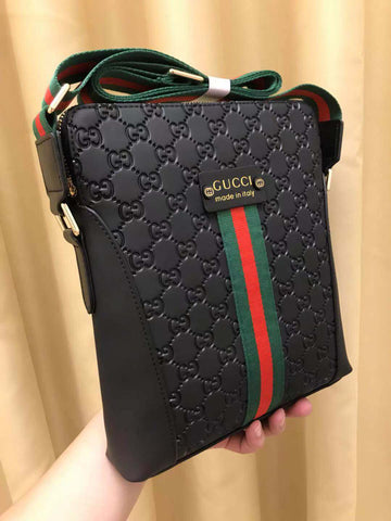 EC CROSSBODY BLACK RED LEATHER