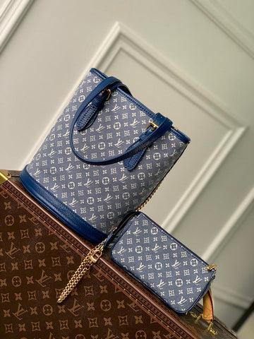 EC - LOV Women Bag - 1819