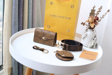 EC - LOV Wallet - 1349