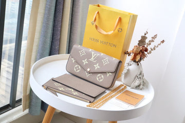 EC - LOV Wallet - 361