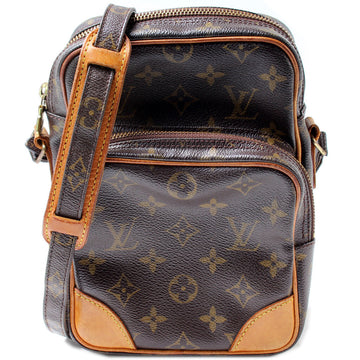 Amazone Monogram