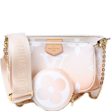 Multi Pochette By The Pool