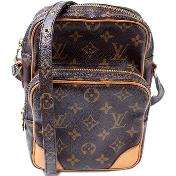 Amazone Monogram