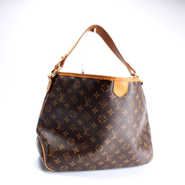 Delightful PM Monogram