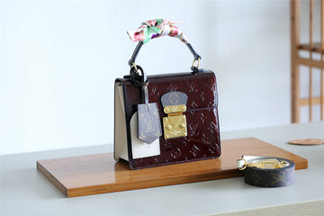 EC Fashion Lu-Vi bags - 8051