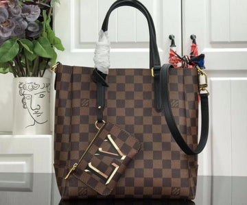 EC - LOV Bags - 2049