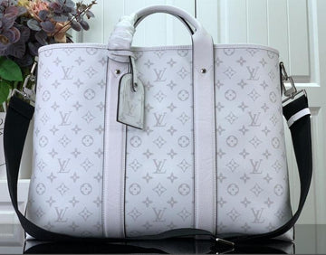EC - LOV Bags - 1087