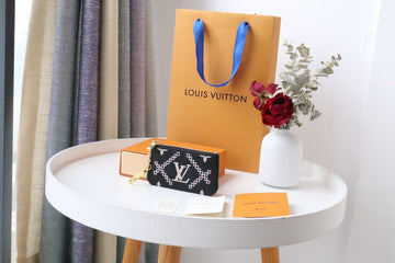 EC - LOV Wallet - 661