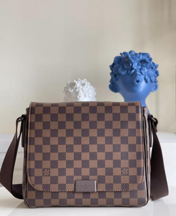 EC - LOV Bags - 2071