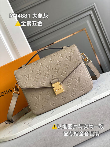 EC - LOV Women Bag - 2704