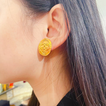 Chanel vintage gold ear clips