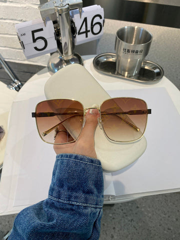 EC - LOV Sunglass - 117