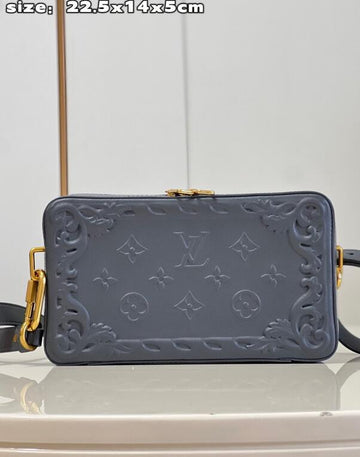 EC - LOV Bags - 1202