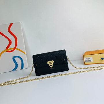 EC - LOV Wallet - 638