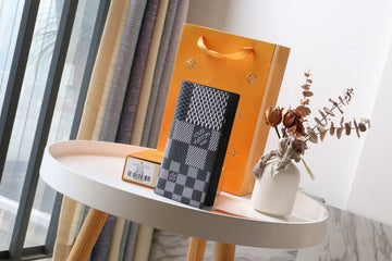 EC - LOV Wallet - 289