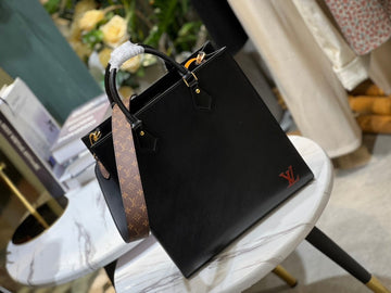 EC Fashion Lu-Vi bags - 17052