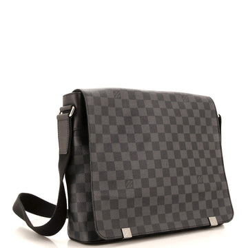 Louis Vuitton District NM Messenger Bag Damier Graphite MM