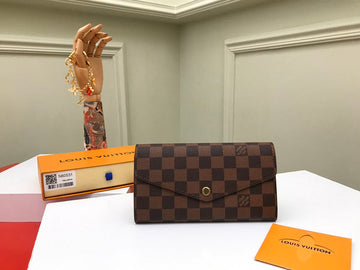 EC - LOV Wallet - 199