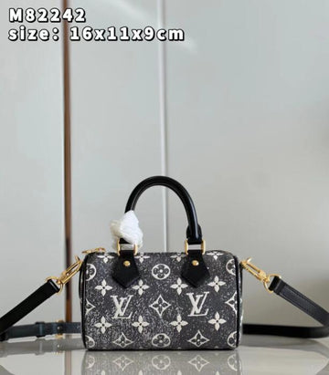 EC - LOV Bags - 1444