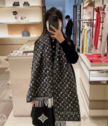 EC - LOV Scarf - 005