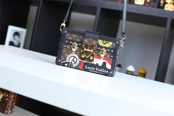 EC Fashion Lu-Vi bags - 8212