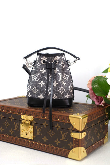 EC - LOV Women Bag - 820