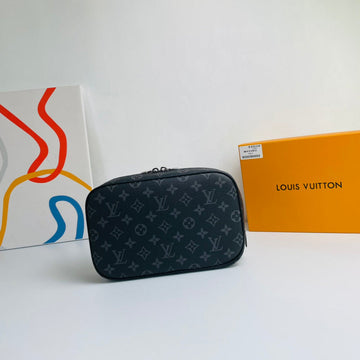 EC - LOV Wallet - 1124
