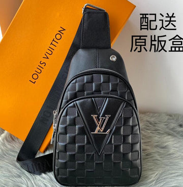 EC - LOV Bags - 1060