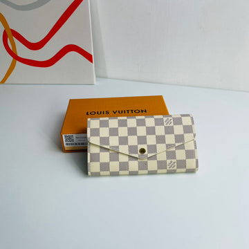 EC - LOV Wallet - 423