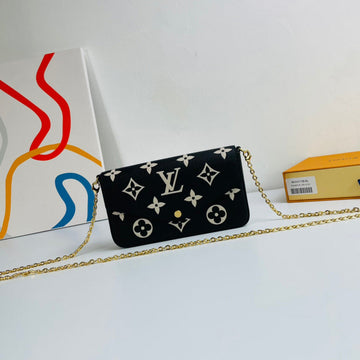 EC - LOV Wallet - 1274