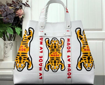 EC - LOV Bags - 1941
