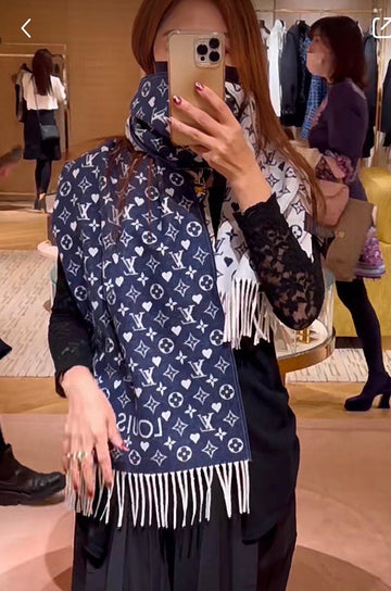 EC - LOV Scarf - 004