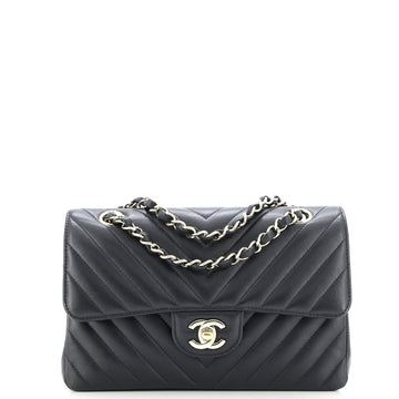 Classic Double Flap Bag Chevron Caviar Small