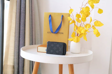 EC - LOV Wallet - 078