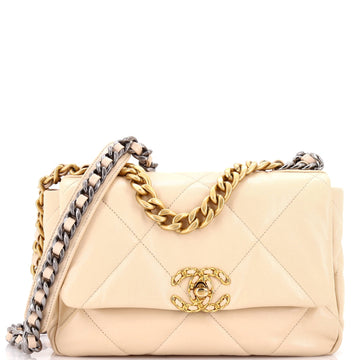 19 Flap Bag Quilted Leather Medium