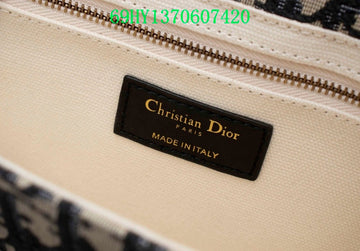 EC - DOR Bags - 1587