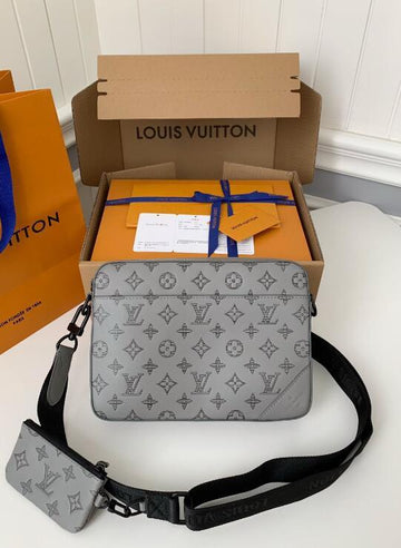 EC - LOV Bags - 1323